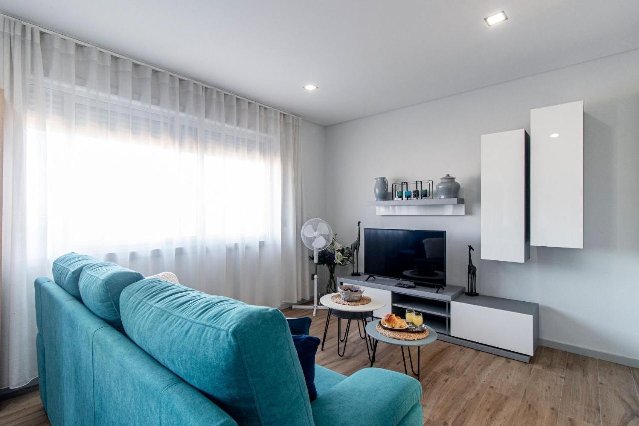 Downtown 1Br Apartment W/ Balcony By Lovelystay OOporto Extérieur photo