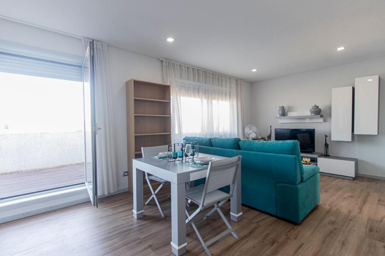 Downtown 1Br Apartment W/ Balcony By Lovelystay OOporto Extérieur photo